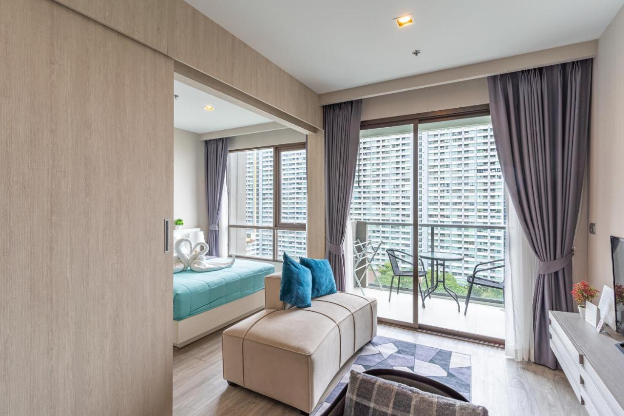 Aeras Beachfront Condominium Haat Jomtien Eksteriør bilde