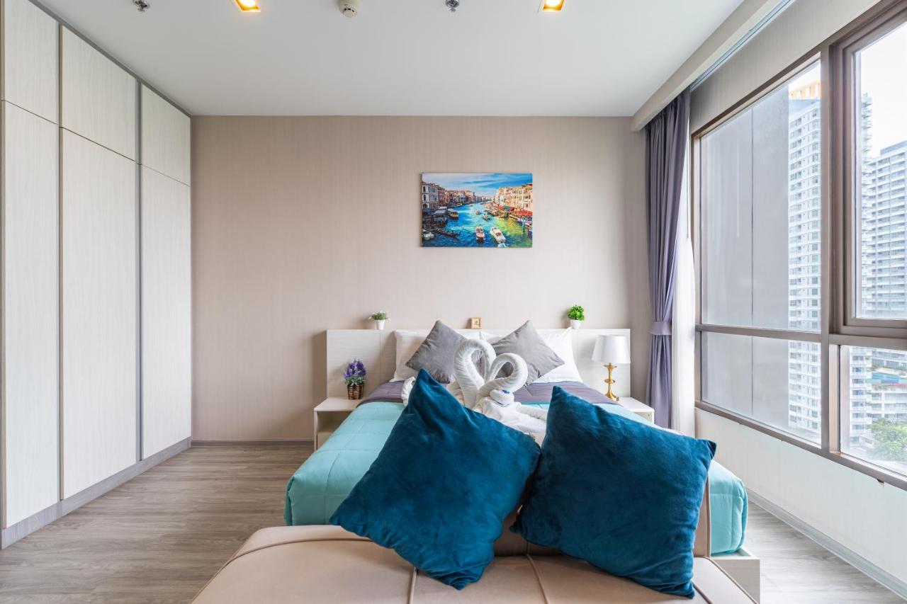 Aeras Beachfront Condominium Haat Jomtien Eksteriør bilde